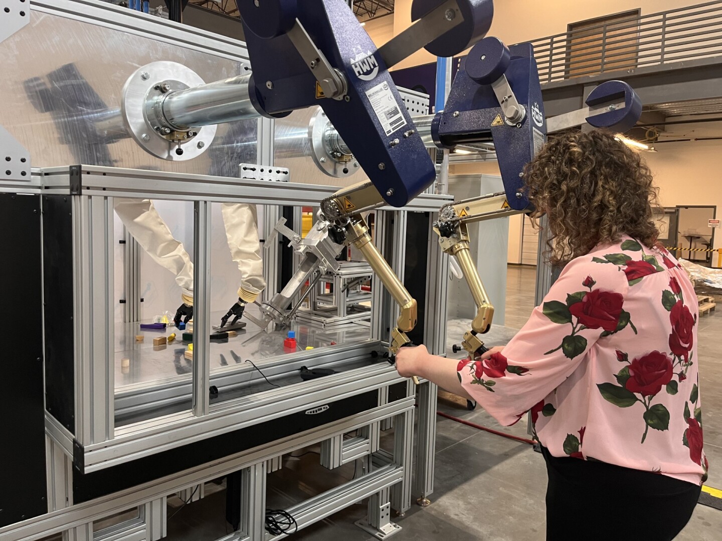 Senior Editor Annalee Armstrong tries out a simulator at Nusano's testing facility.