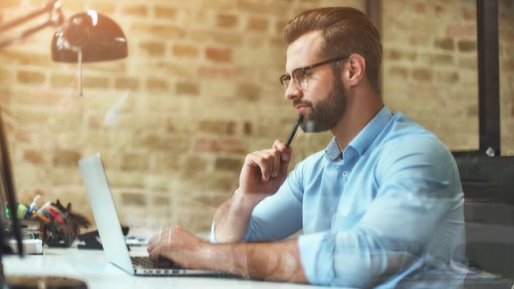 Here's how to choose good references for a job