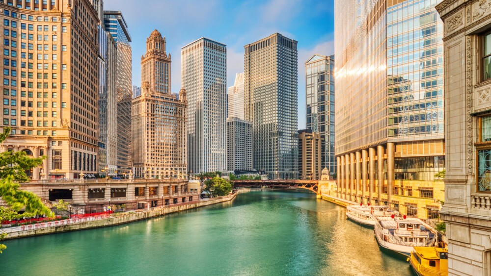 Chicago downtown cityscape with Chicago River at sunrise