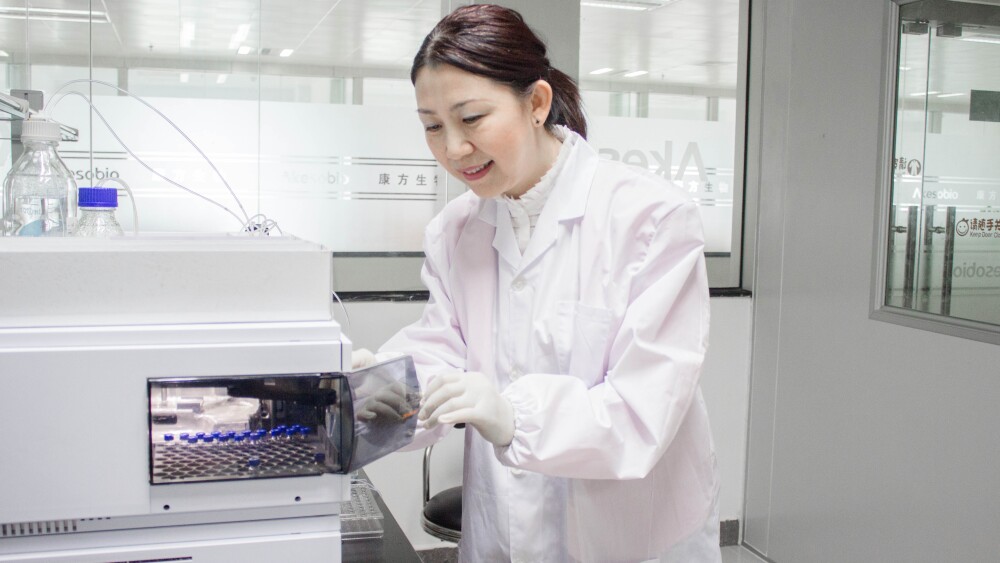 Akeso CEO Michelle Xia, who worked in the lab during the biotech's initial stages after founding.
