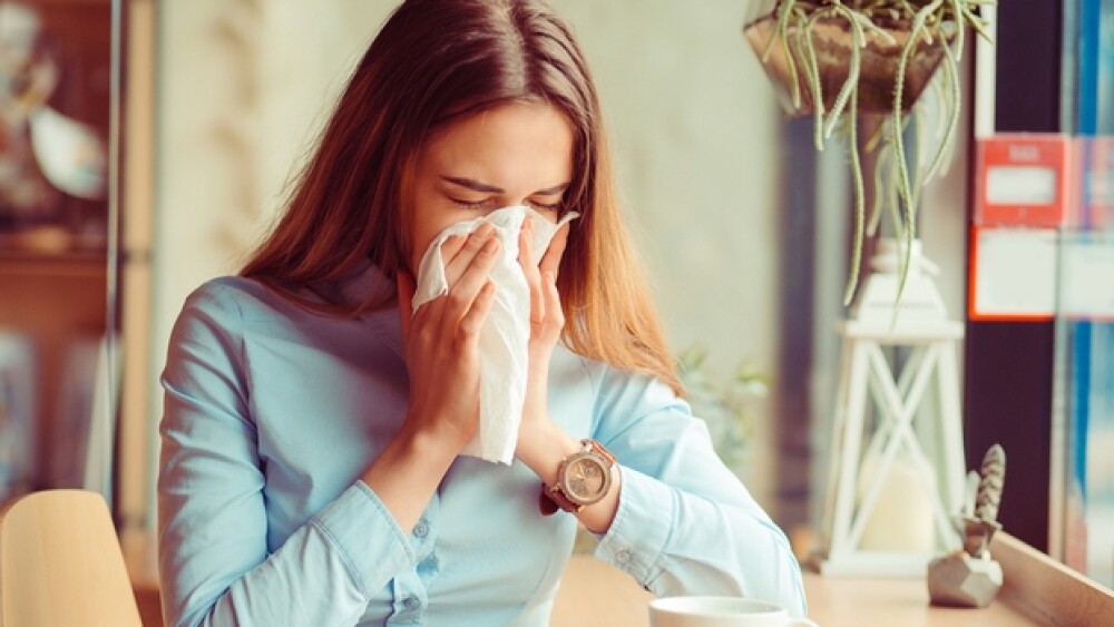 Is sneezing one of the delta variant symptoms?