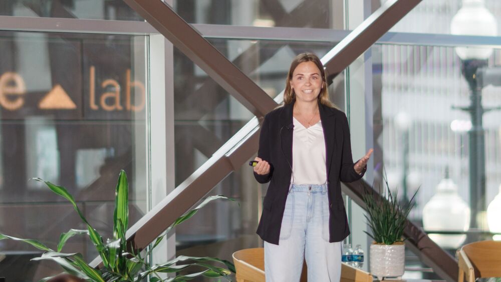 Carmen Kivisild presents her company Elnora at Demo Day.