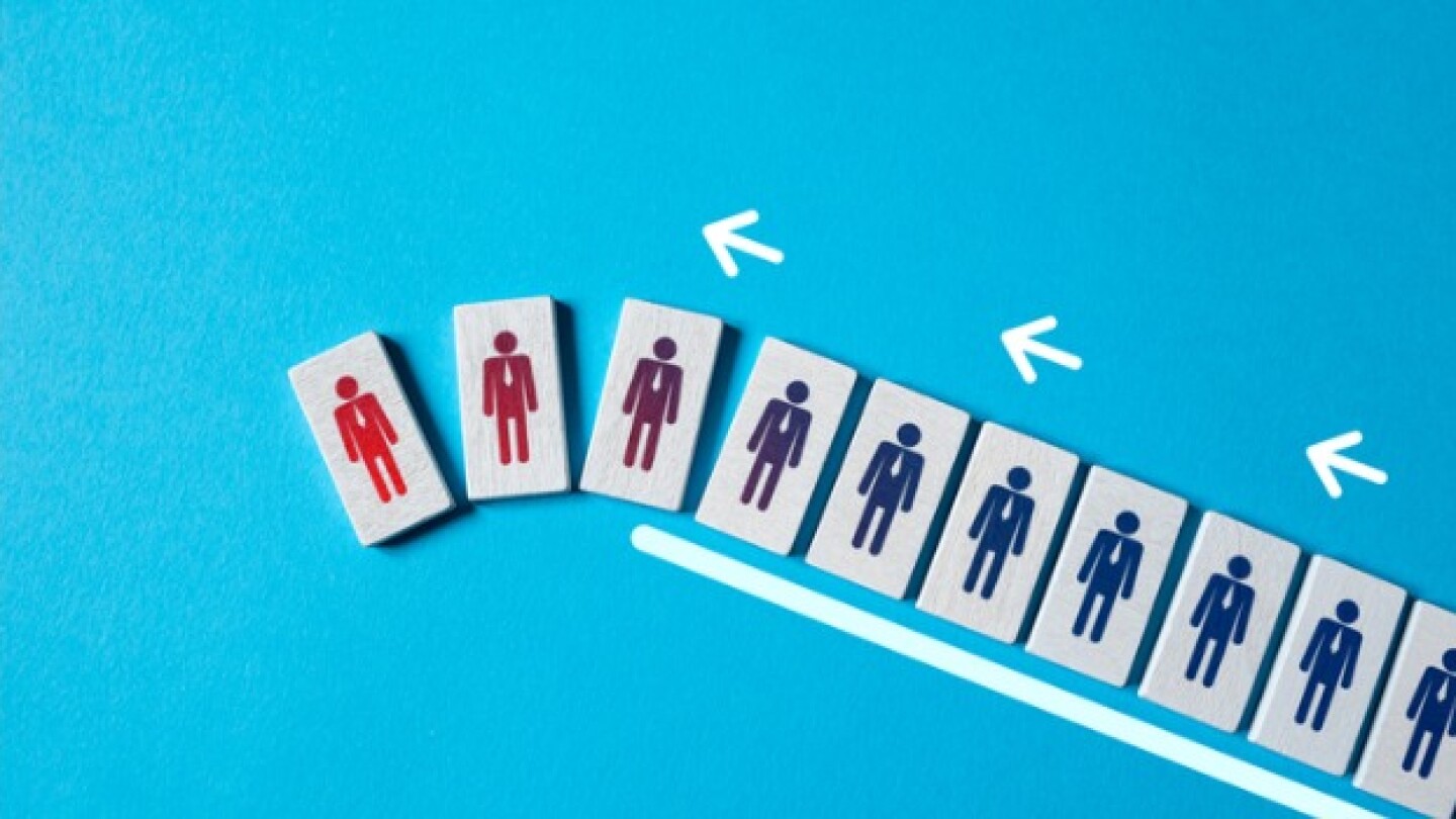 Pictured: Illustration depicting large layoffs/iSt